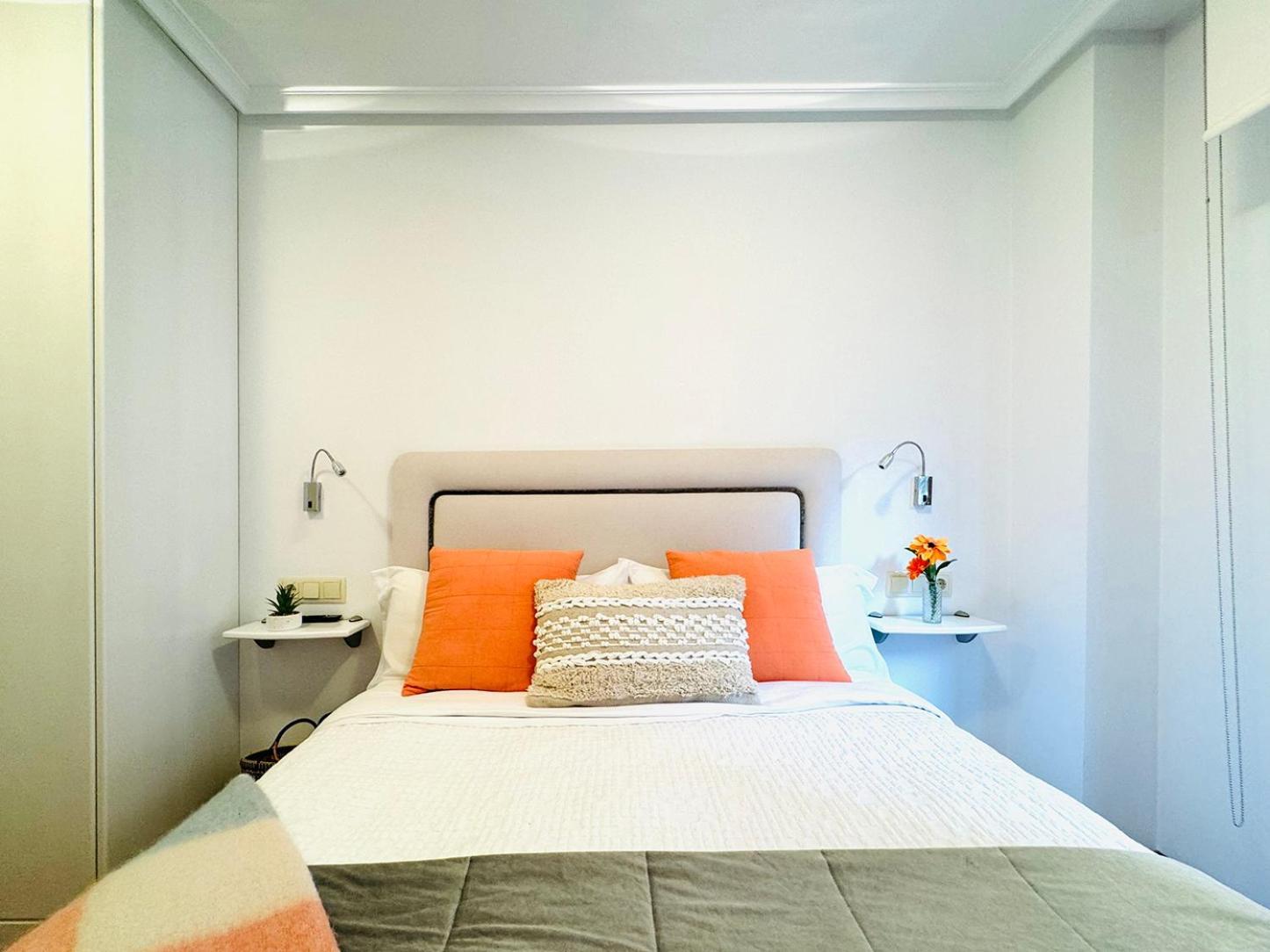 Apartamento "Balcon Del Parchis" A 200 Metros De La Playa Gijon Bagian luar foto